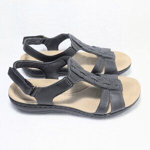 Clarks Women's Laurieann Kay Flat Sandal (Black Leather, Size 8)